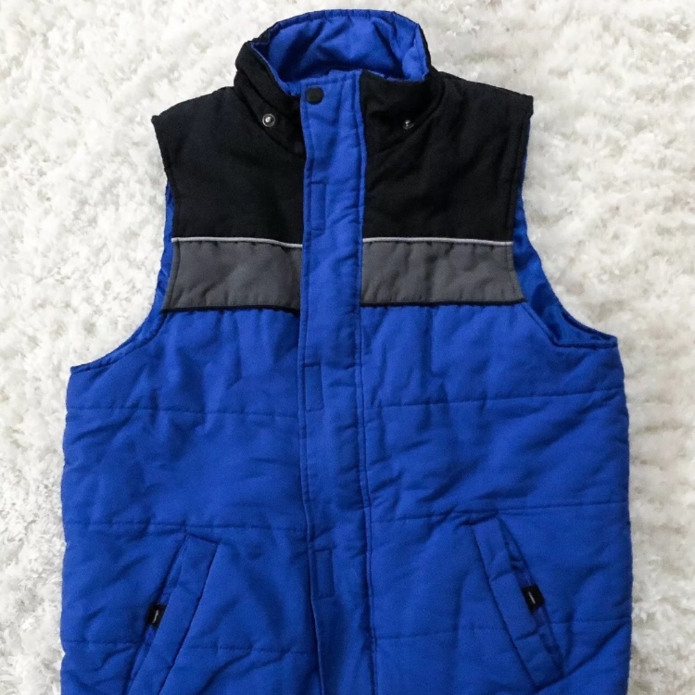 Boy’s Blue/Black Quilted Puffer Vest Sz M Kids